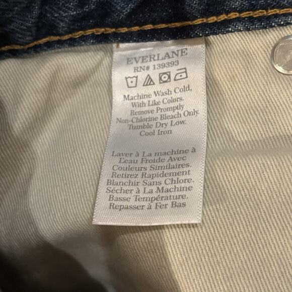 Everlane Size 27 Relaxed 90s Short Organic Cotton Distressed Blue Cutoffs - Picture 6 of 9